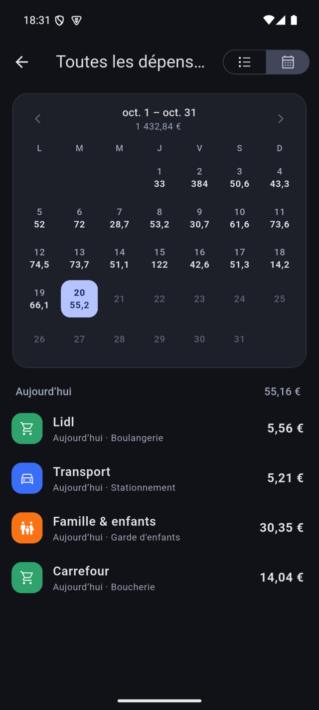 Le calendrier de Toutes les dépenses : chaque jour d'octobre affiche ses dépenses, le 20 est sélectionné